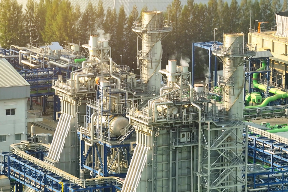 电力公司节省 12 万美元的维护和节能成本