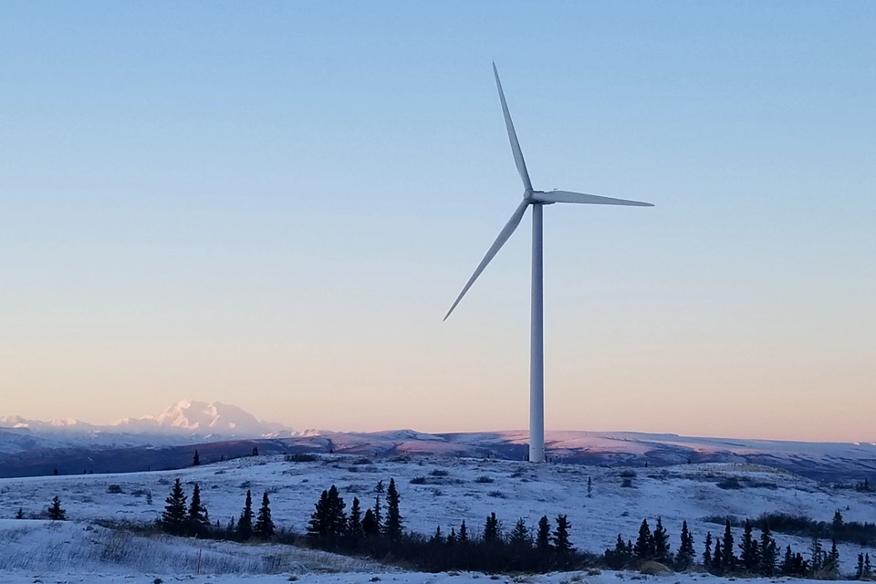阿拉斯加的大型风电场选择与艾默生合作