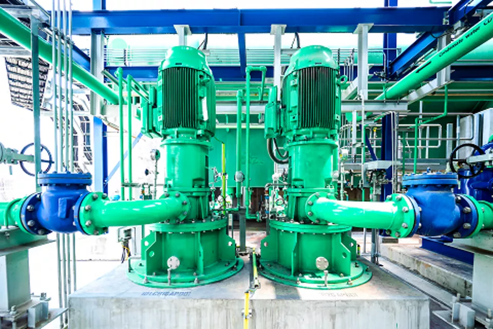 当原有供应商响应不力时，Calumet 公司果断选择艾默生。