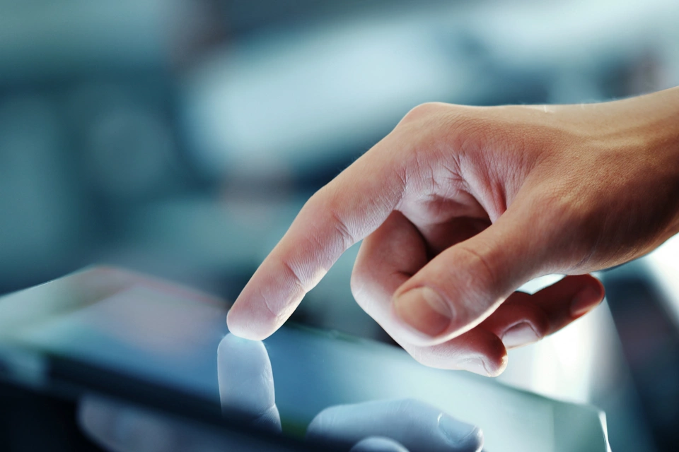 Lodestone 与艾默生合力推动太阳能发展