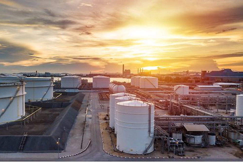 用于大宗液体储罐的高精度储罐液位计