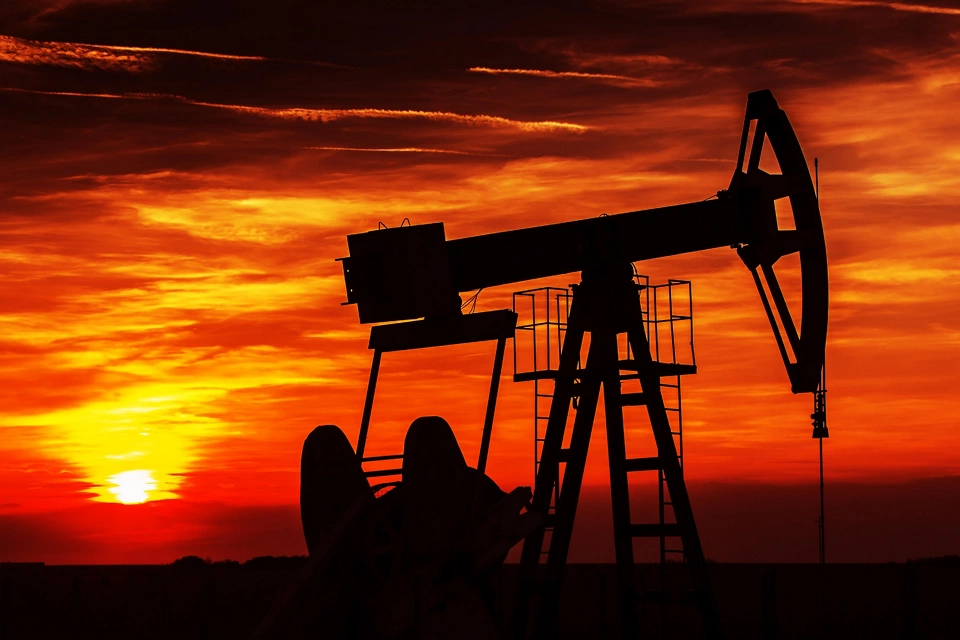 近场勘探与开发：全局审视