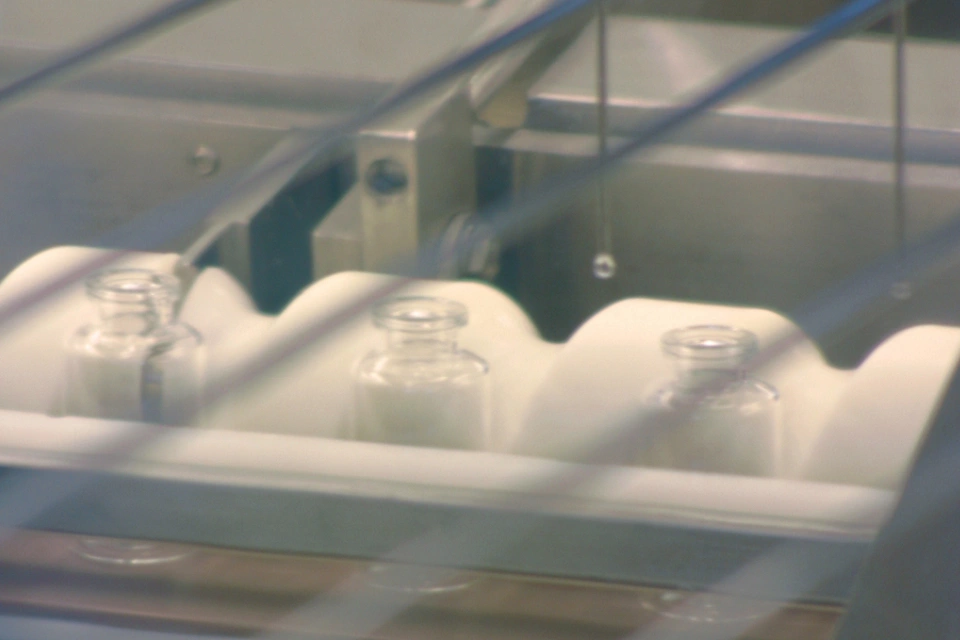 Micro Motion® 科里奥利质量流量计是小剂量快速灌装应用的理想选择