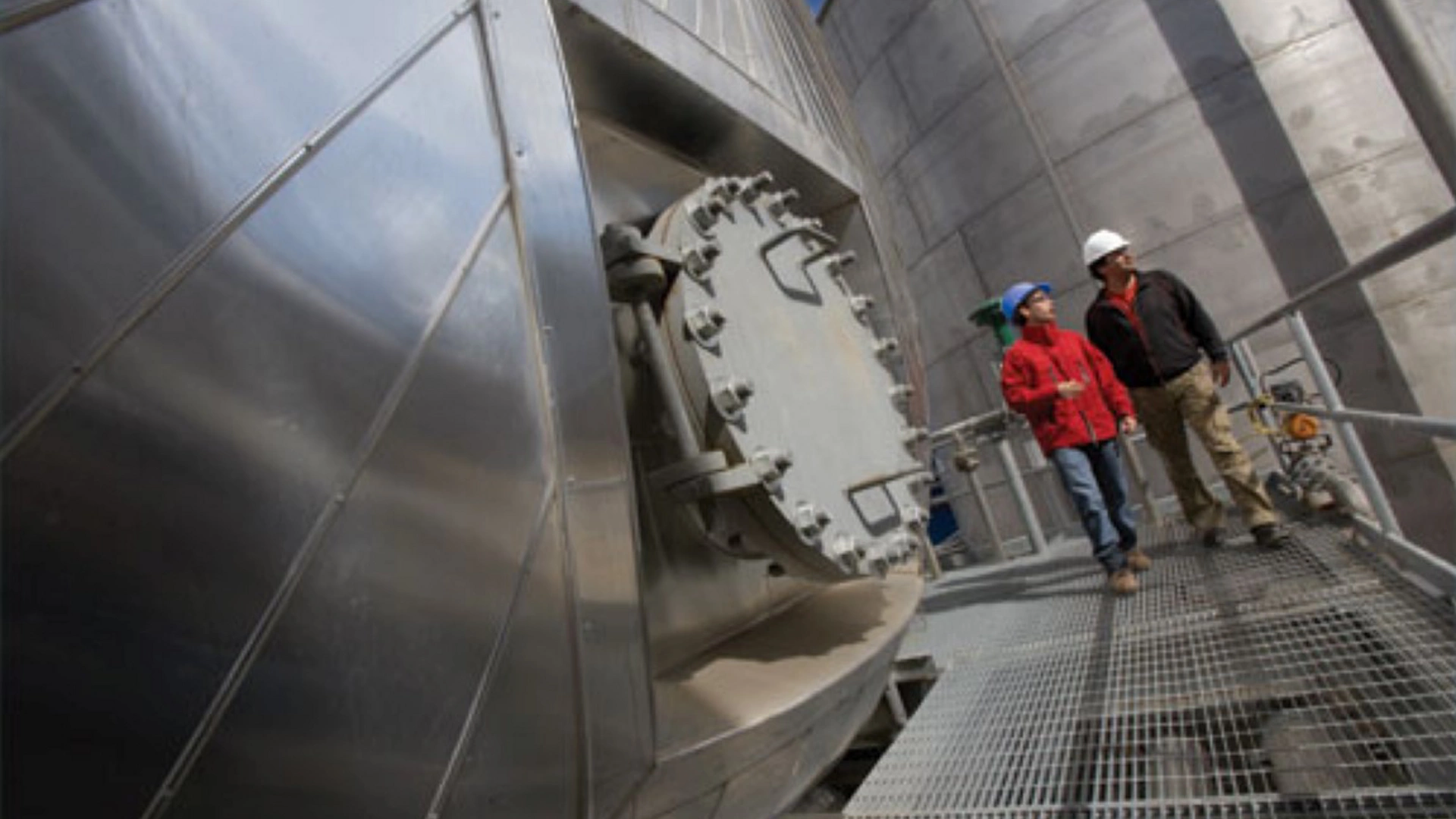 Trust your service provider with OEM-certified support.