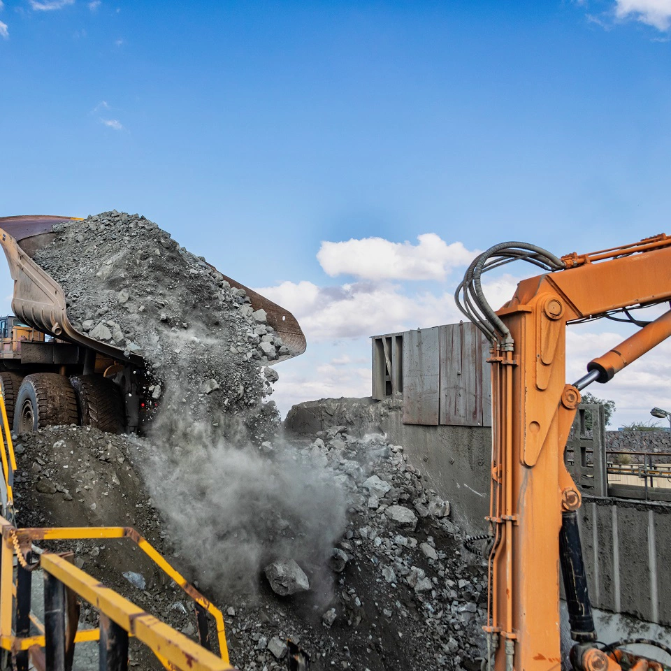 使用测量仪表提高采矿给料阶段的效率