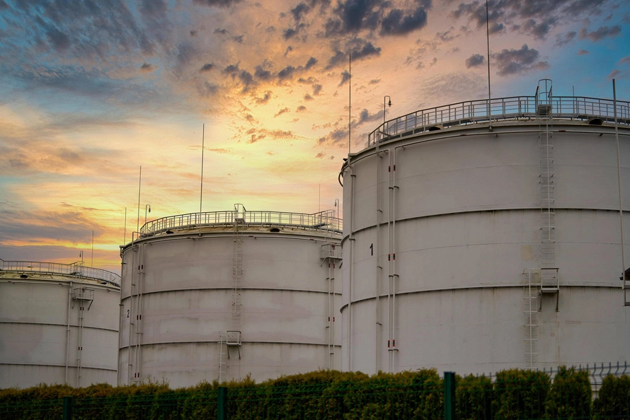 Wireless Asset Monitoring for Storage Tanks